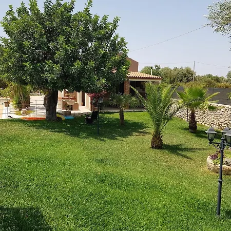 Villa Casale Bagni With Independent Pool Canicattini Bagni