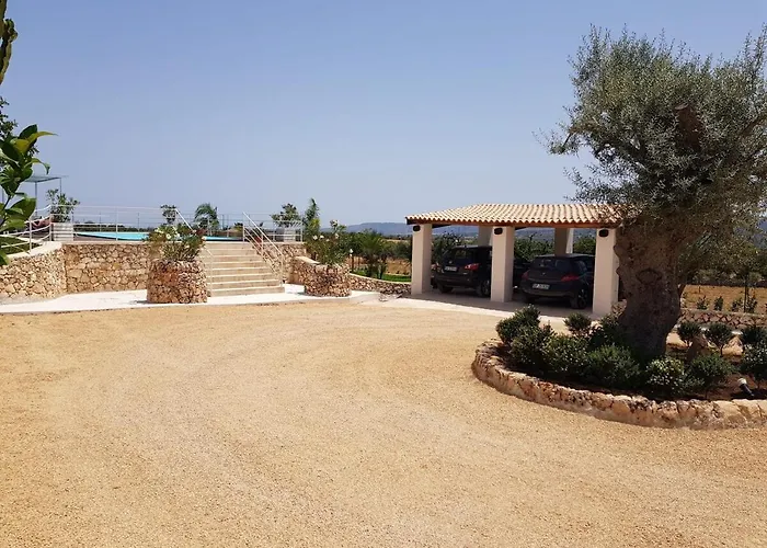 Villa Casale Bagni With Independent Pool Canicattini Bagni