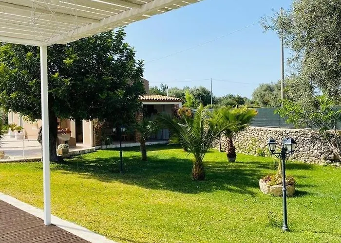 Casale Bagni With Independent Pool * Canicattini Bagni