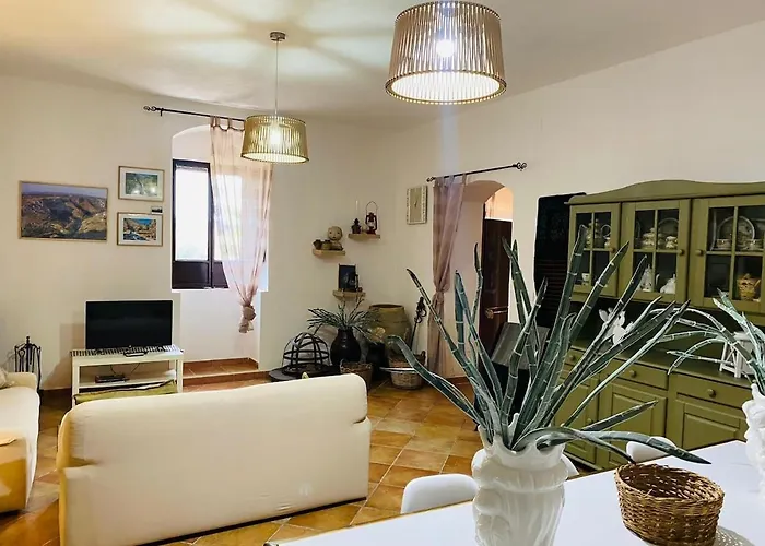 Villa Casale Bagni With Independent Pool