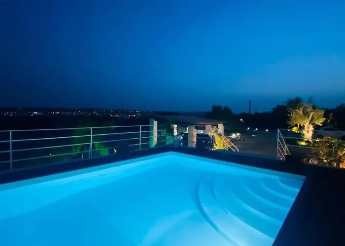 Villa Casale Bagni With Independent Pool Canicattini Bagni